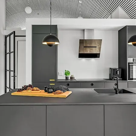 2 Bedroom Amazing In *